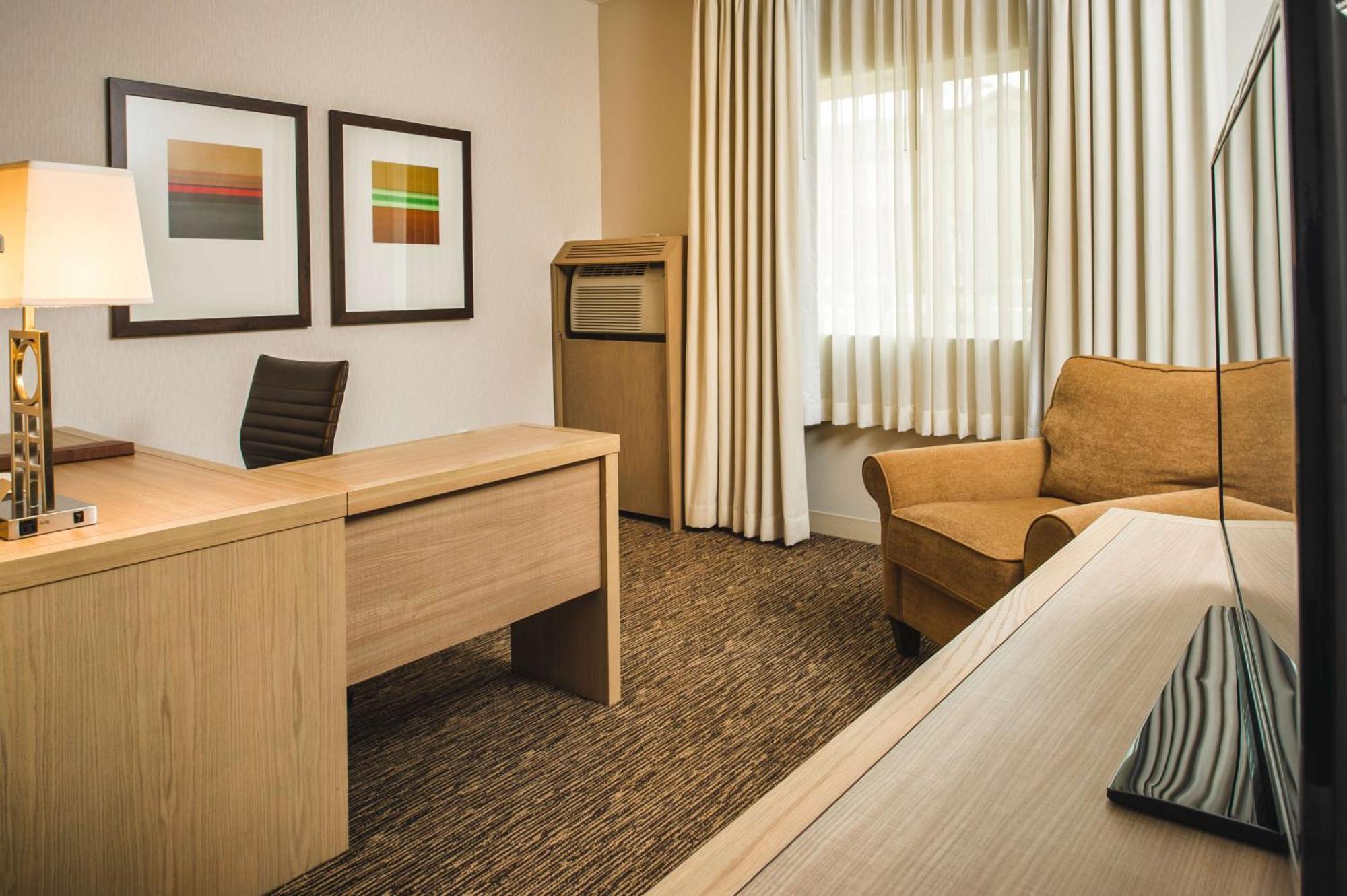 Hotel Doubletree By Hilton Olympia Exteriér fotografie